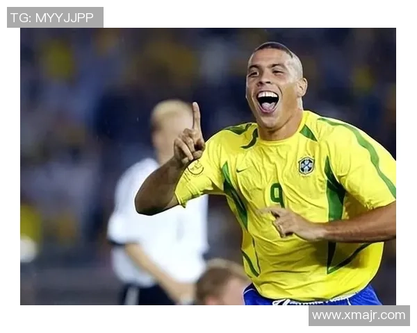 香港足球明星队的魅力与口碑分析探讨球迷心中的英雄形象